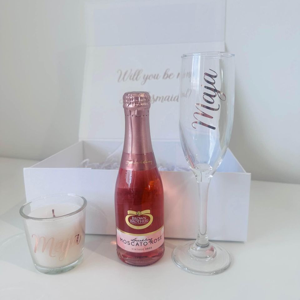 The Classic Bridesmaid Propsal Box